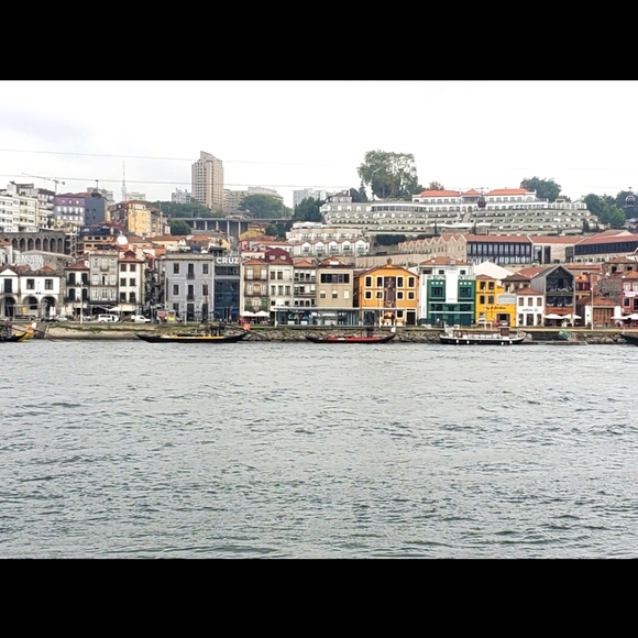 Share Show with Designer Bags, Wallets, Jewelry & Accessories. No Clothes Pls - Picture 9 of 15